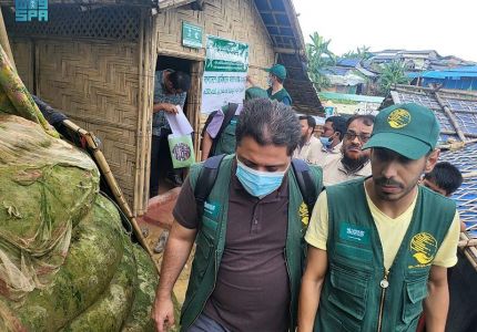 فريق مركز الملك سلمان للإغاثة يسلّم 500 وحدة سكنية للاجئين الروهينجا في بنغلاديش