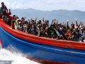 بنجلاديش تعترض قاربًا يقل 120 فردًا في طريقه لماليزيا