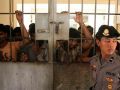 18 لاجئاً روهنجيا يمثلون أمام محكمة سومطرة بتهمة قتل 8 بورميين بوذيين