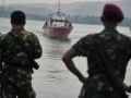 إندونيسيا تبعد سفينة لمهاجرين من بورما وبنغلاديش عن مياهها الإقليمية