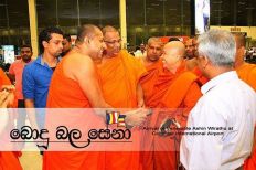بوذيون متشددون في ميانمار وسريلانكا يتحالفون ضد الاسلاميين