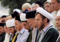 أوكرانيا: مسلمو القرم يعربون عن قلقهم بعد تأييد الانضمام لروسيا