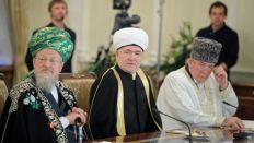 روسيا: هيئة إسلامية تطالب الفنانين بتجنب التعرض للرموز الدينية