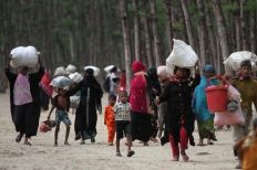 إجلاء آلاف المواطنين في بنجلاديش تحسباً لإعصار محاسن