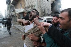 40 غارة على حلب تخلّف قتلى وتدمّر مستشفيات
