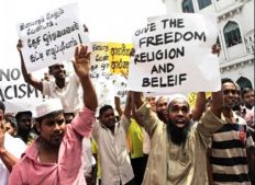 مسلمو سريلانكا في مواجهة حرب إبادة تستهدف المساجد والشعائر