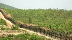 رواج تهريب السلع التموينية على طول الحدود بين بورما وبنجلاديش