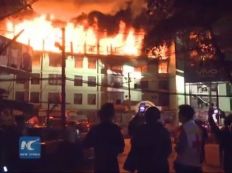 دمار أكثر من 1600 متجر في حريق اندلع بسوق في "رانغون" بميانمار