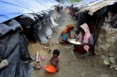 ميانمار تتبرع لضحايا زلزال الصين وتعرقل إغاثة الروهنجيا