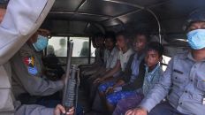 شرطة ميانمار تداهم مخيما للنازحين الروهينجا وتصيب 4 بالرصاص