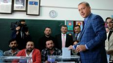 تركيا: أردوغان يعلن فوز العدالة والتنمية بالانتخابات المحلية