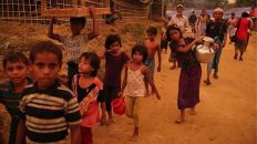 بريطانيا ترسل مساعدات إلى اللاجئين الروهينغا في بنغلاديش