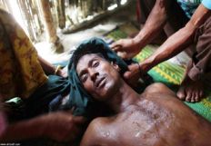 صحيفة الرياض السعودية تنشر ألبوم صور عن مأساة مسلمي بورما