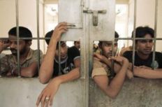 اعتقال عشرة لاجئين روهنجيين حالوا الهروب من المعتقل في آتشيه