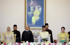 استقبال حافل من ملك ماليزيا لرئيس بورما "ثين سين"