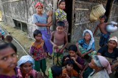 لجنة أمريكية تحث أوباما على لقاء مسلمي الروهينجا في ميانمار