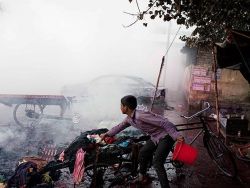 34 قتيلا في بنجلاديش باحتجاجات على إعدام &quot;عبد القادر ملا&quot;