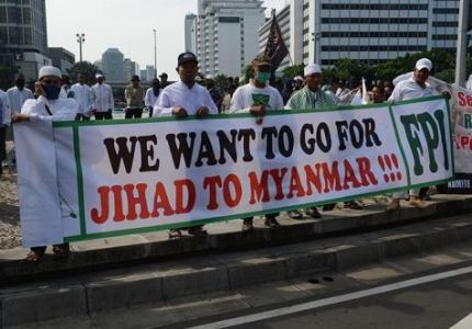 متظاهرون في جاكرتا يدعون للجهاد في ميانمار احتجاجا على قتل الروهنجيا