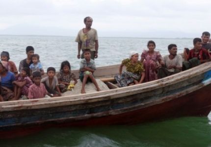 صيادون إندونيسيون ينقذون 68 روهنجيا من طالبي اللجوء من المحيط الهندي