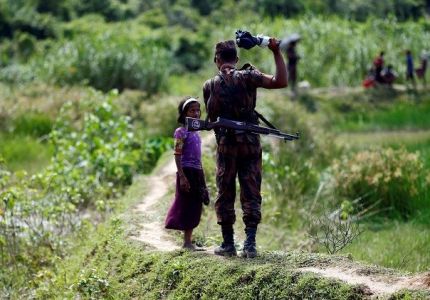 بنغلادش تعيد 90 شخصا من الروهينغا إلى ميانمار رغم أعمال العنف