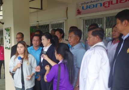وزيرة الأمن البشري والتنمية التايلاندية تزور اللاجئين الروهنجيين في &quot;فانغ نغا&quot;‏