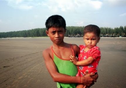 اللاجئون الروهنجيون يشككون في الإصلاحات البورمية