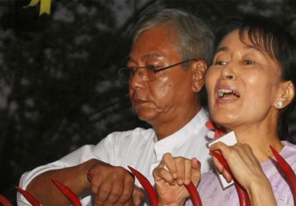 هل سيصل سائق المُعارِضَة سو تشي إلى سدة الرئاسة في بورما؟
