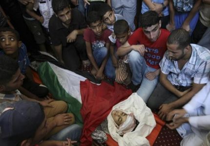 121 شهيدا و900 جريح بالقصف المستمر على غزة