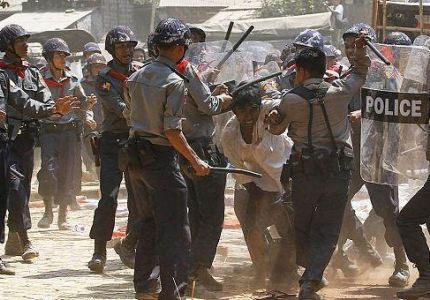 شرطة ميانمار تغلق مساجد للروهنجيا وتعتقل المصلين
