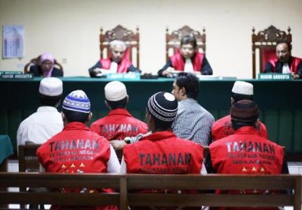 محاكمة 14 لاجئاً روهنجياً في إندونيسيا بتهمة قتل 8 صيادين بوذيين