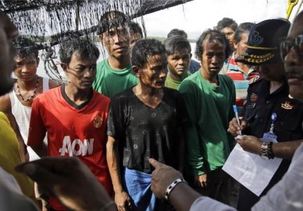 صيادون من ميانمار وكمبوديا عبيداً في جزيرة إندونيسية