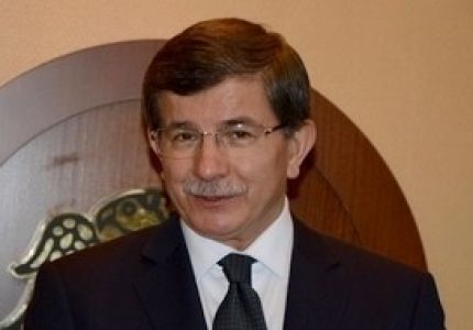 وزير الخارجية التركية يحذر من تصاعد العنف بميانمار