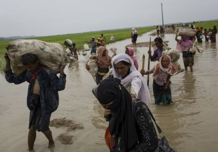 وصول ألفي لاجئ روهنجي يوميا إلى بنغلاديش ووكالات الإغاثة تطالب بمساعدات إضافية