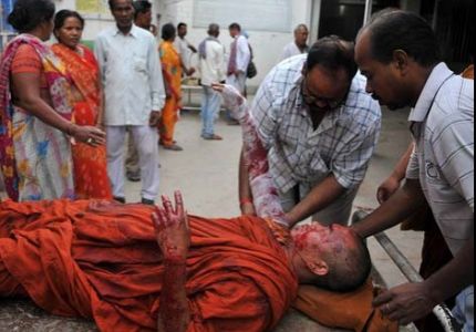 إصابة راهبين بانفجارات في الهند، واشتباه بصلتها بأحداث مسلمي بورما