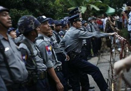 ميانمار تحذر الطلاب من ممارسة الأنشطة السياسية
