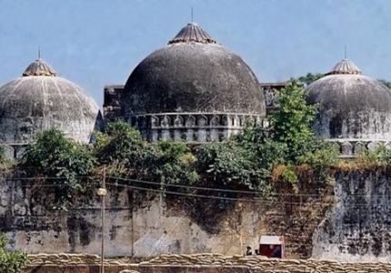 سياسي يطالب المحكمة ببناء معبد هندوسي مكان مسجد بابري