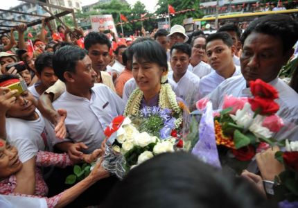 بورما: المعارضة تجمع 5 ملايين توقيع لتعديل الدستور