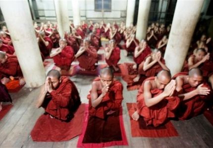 تحليل: كيفية عكس موجة الراديكالية البوذية في جنوب شرق آسيا؟